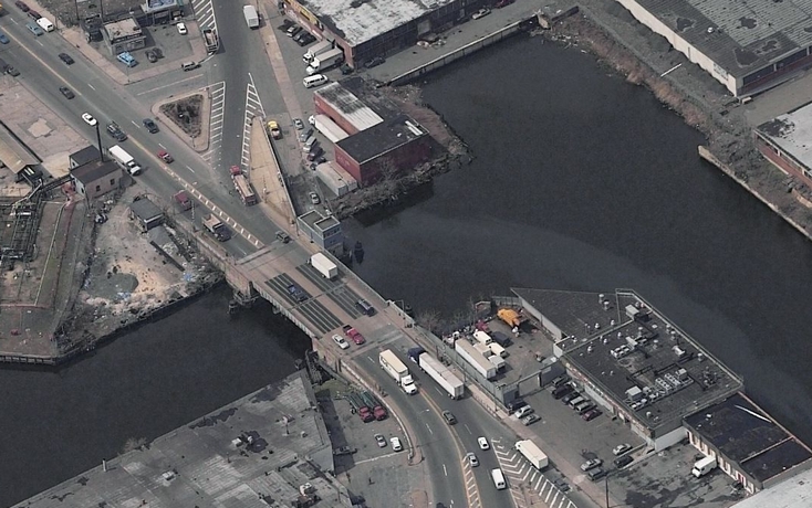 Metropolitan Avenue Bridge: Metropolitan Avenue Bridge 5